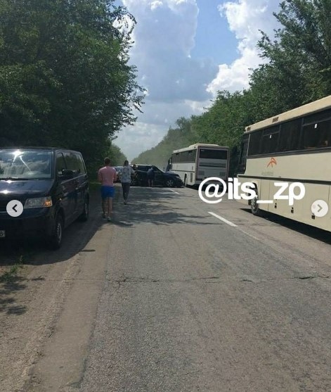 Кортеж Зеленского попал в ДТП с автобусом, который перевозил детей