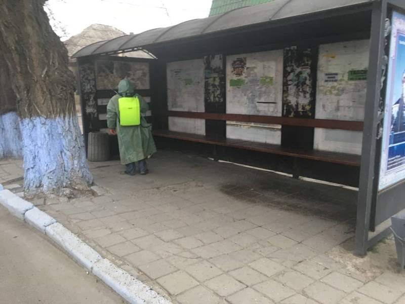 В Татарбунарах и Аккермане  дезинфицируют остановки общественного транспорта