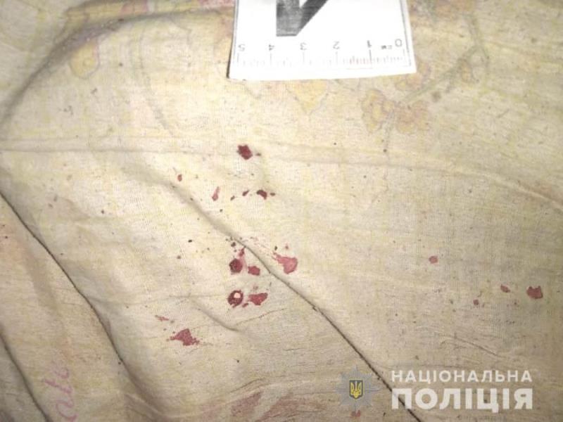 В Ренийском районе муж чуть не зарезал жену во время ссоры