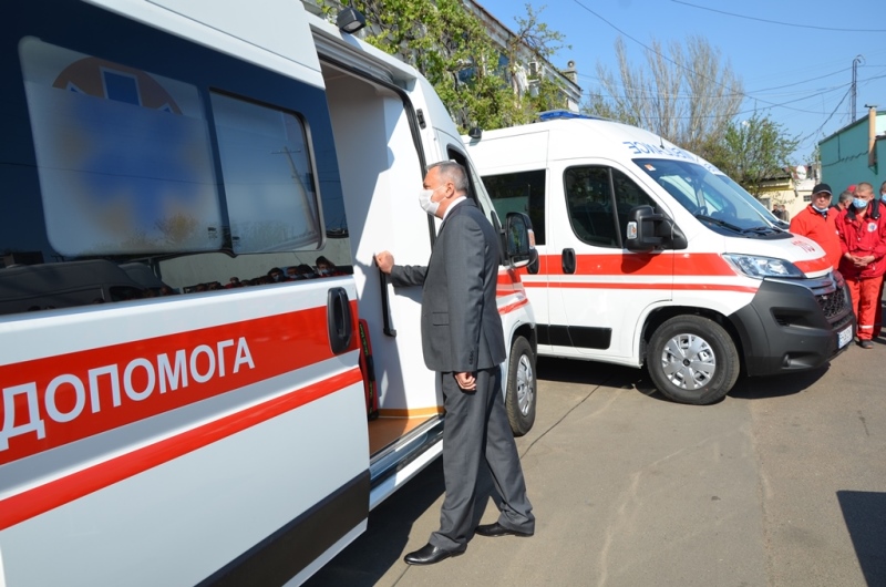 Медики Арцизского, Белгород-Днестровского и Измаильского районов получили очередные автомобили "скорой помощи"