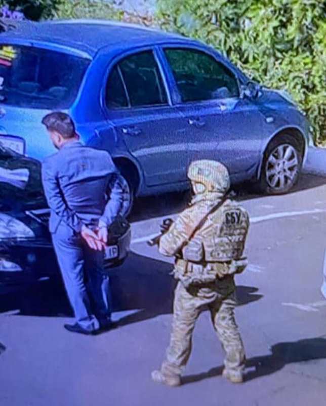 Задержания на Одесской таможне: ГБР и СБУ проверяют причастность руководства ведомства к масштабным коррупционным схемам
