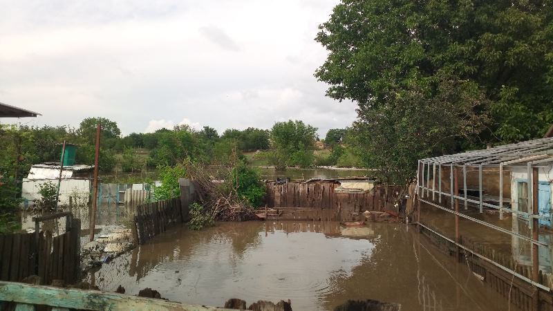ЧП в Измаильском районе: в Старой Некрасовке ливень затопил дома, расположенные внизу балки Манкахиу - вода достигала окон