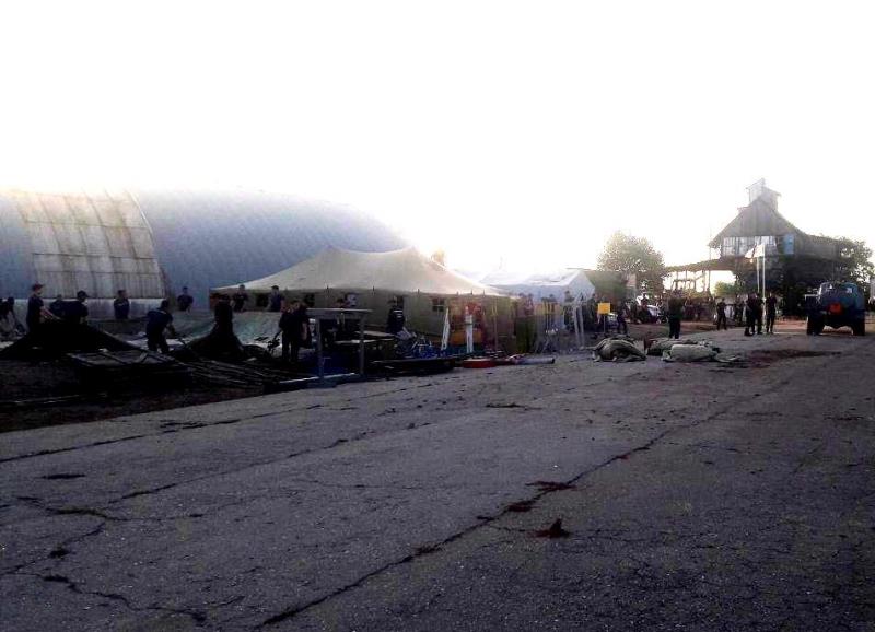 В ожидании паводка: в Одесской области спасатели разбили палаточный лагерь вблизи реки Днестр.