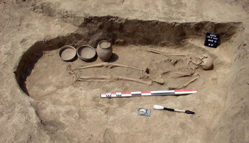 В Ренийском районе археологи обнаружили несколько интересных захоронений и уникальную статуэтку античного божества