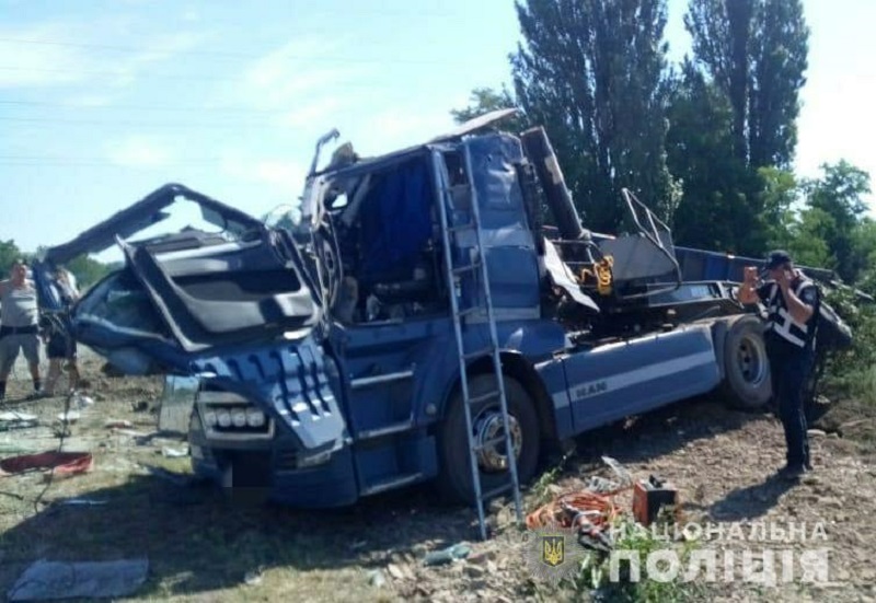 Второе за день смертельное ДТП на трассе Одесса-Рены: из-за столкновения «МАNа» и «ГАЗели» погибли два человека