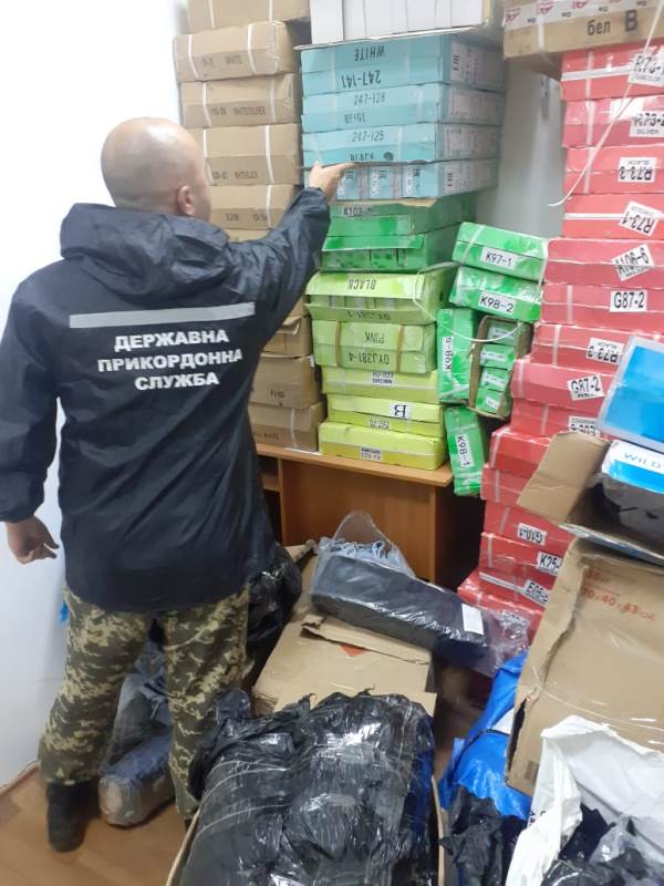 Болградский р-н: гражданин Молдовы пытался провезти контрабанду на полмиллиона гривен как "личные вещи"