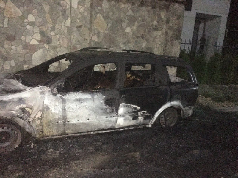 В Измаиле снова начали массово поджигать автомобили, а полиция не в состоянии найти злоумышленников.