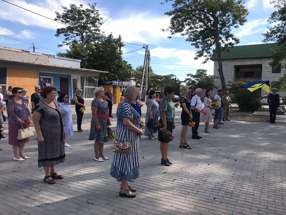 В память о Героях: в Килии состоялось возложение цветов к мемориальной плите погибшим Защитникам Украины