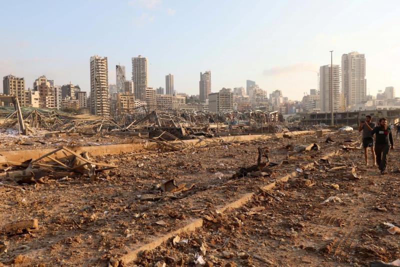 Разрушены районы, больницы переполнены, уничтожена вся прибрежная инфраструктура: что известно о взрыве в Бейруте