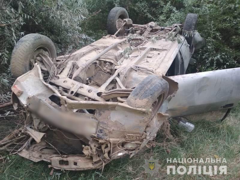 В Измаильском районе авто слетело с 30-метрового обрыва