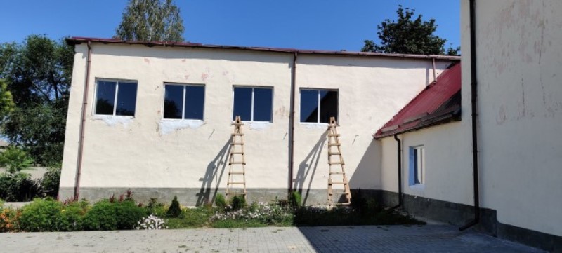 В школах Болградского района продолжают готовиться к новому учебному году - ремонтные работы идут полным ходом