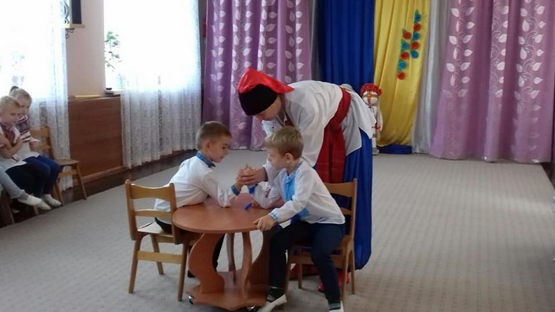 Юные казаки и казачки: как чтят украинские традиции в Арцизском районе