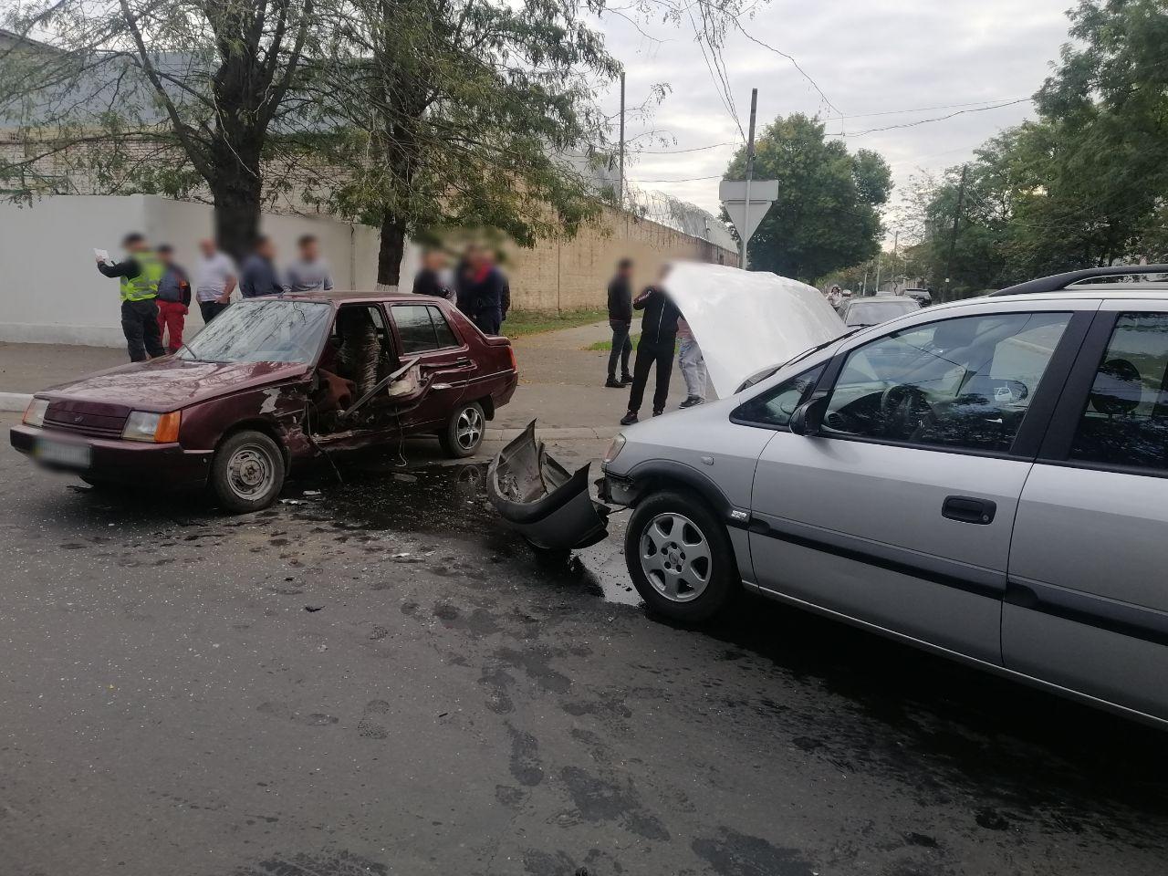 Очередное ДТП в центре Измаила: двое человек в больнице