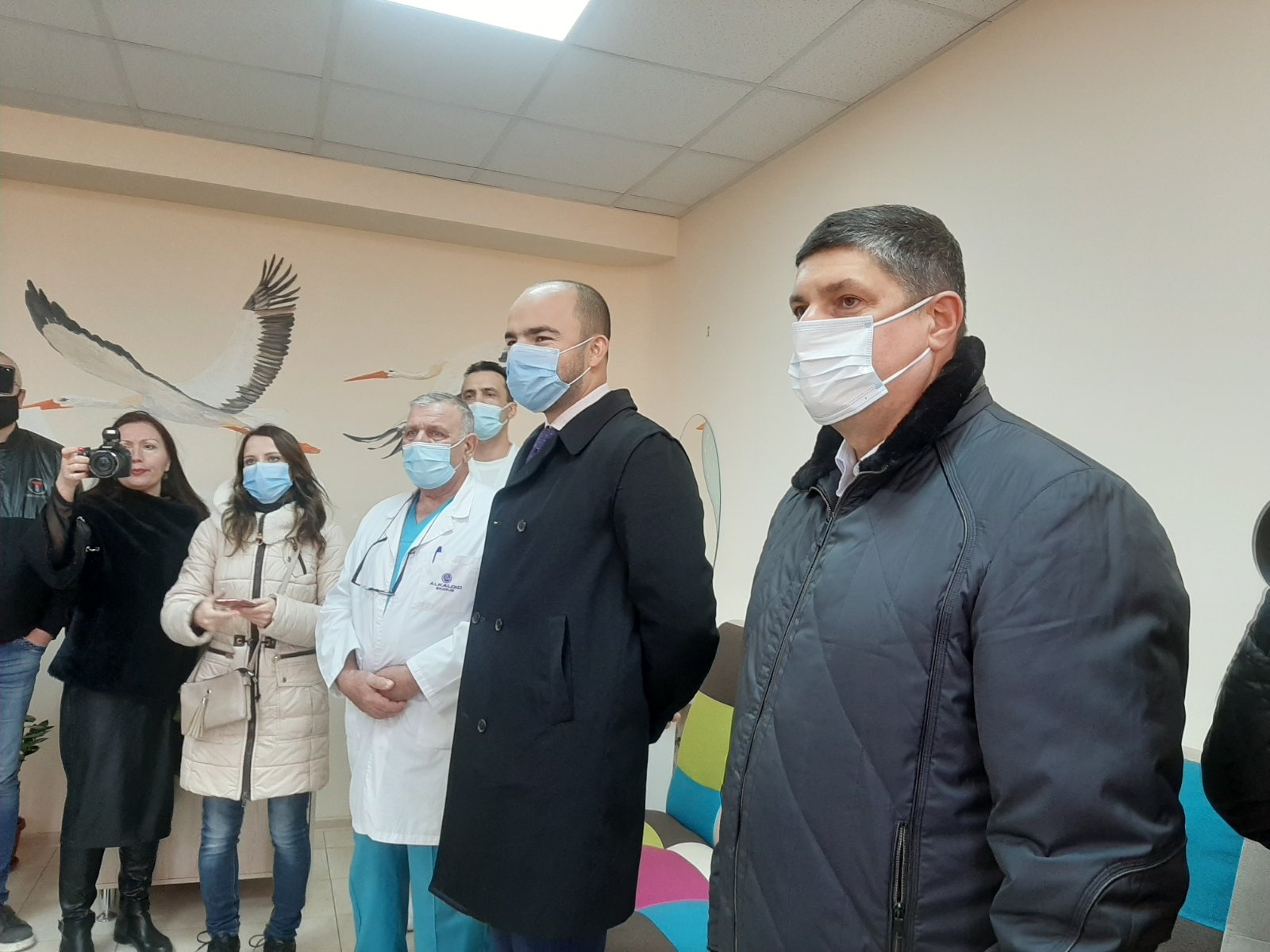 Что происходит в приемном отделении Измаильской горбольницы и когда сдадут долгострои: прибывшему из Одессы руководству ОГА показали объекты