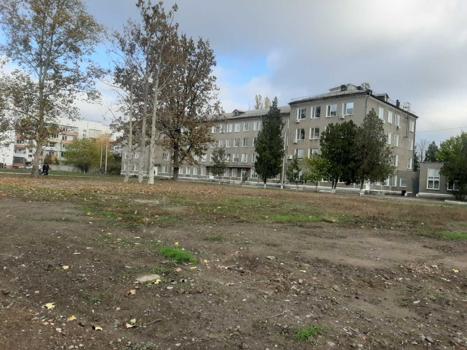 Что происходит в приемном отделении Измаильской горбольницы и когда сдадут долгострои: прибывшему из Одессы руководству ОГА показали объекты
