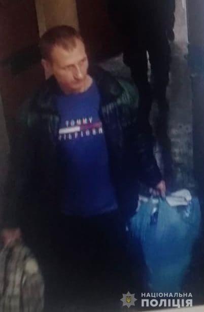 В Одессе во время конвоирования в тюрьму сбежал заключенный. По всей области объявлен план "Сирена"