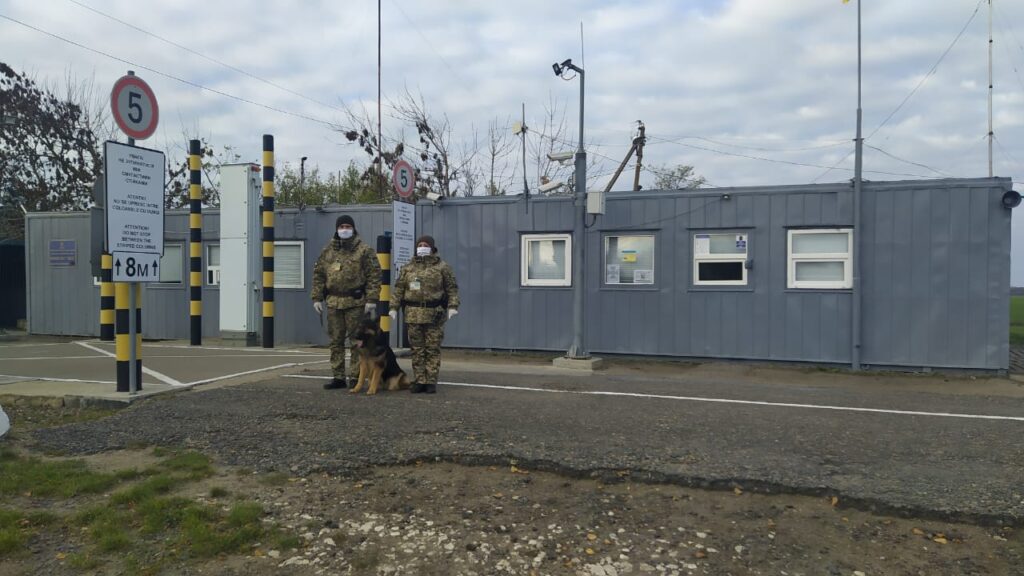 Автомобильное сообщение на границе с Молдовой через ЧП «Чадыр-Лунга» восстановлено