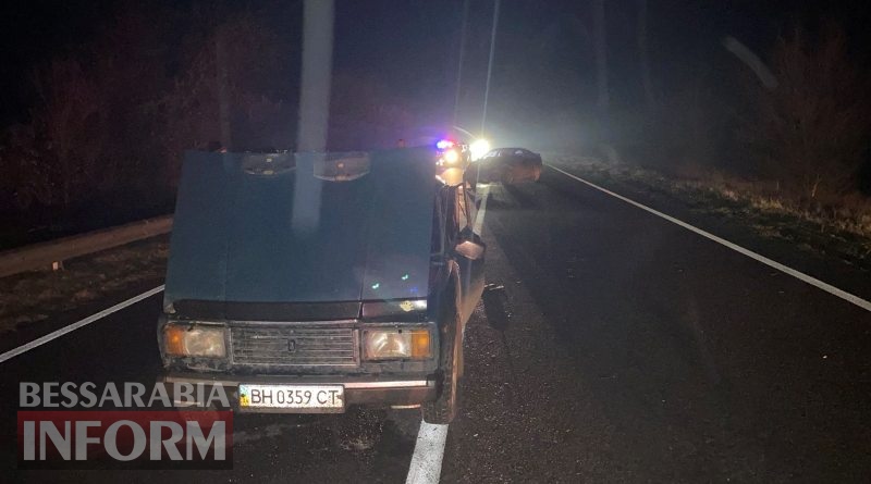 На трассе Одесса-Рены Opel влетел в заглохшую "семерку": одна женщина погибла, трое мужчин пострадали (обновлено)