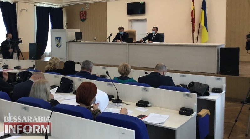 Долги КП частично погасят, а технику пока покупать не будут: депутаты Аккермана провели внеочередную сессию