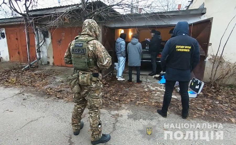 Силовики задержали банду наркоторговцев, реализующих наркотики в Одесской области