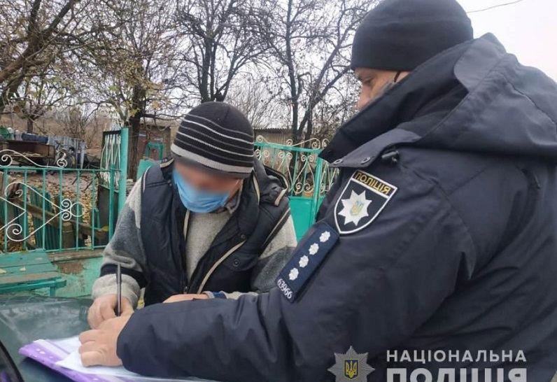 Из-за постоянных упреков отчима 14-летняя жительница Белгород-Днестровского района ушла из дома: на мужчину составили админпротокол