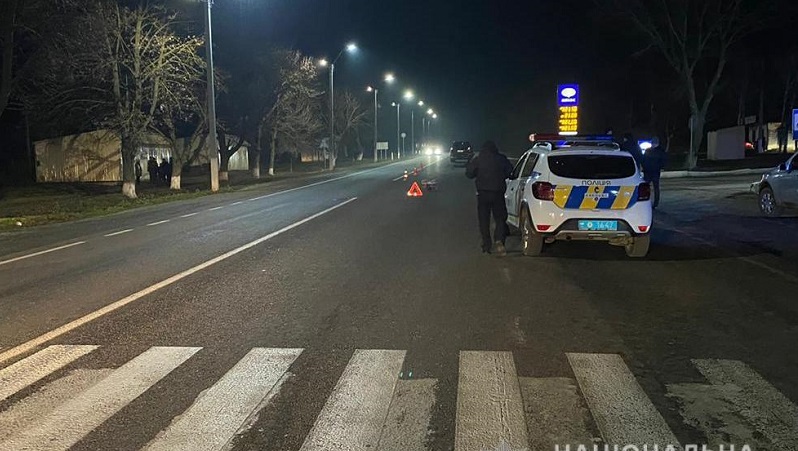 Два пешехода погибли под колесами внедорожника на трассе Одесса-Рени