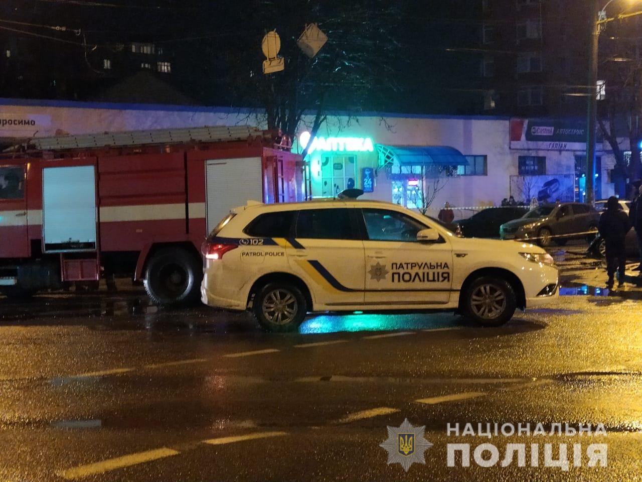 Массовое ДТП в Одессе: во взорвавшемся BMW, в которое влетела Toyota, погибло двое парней. Еще шесть участников пострадали