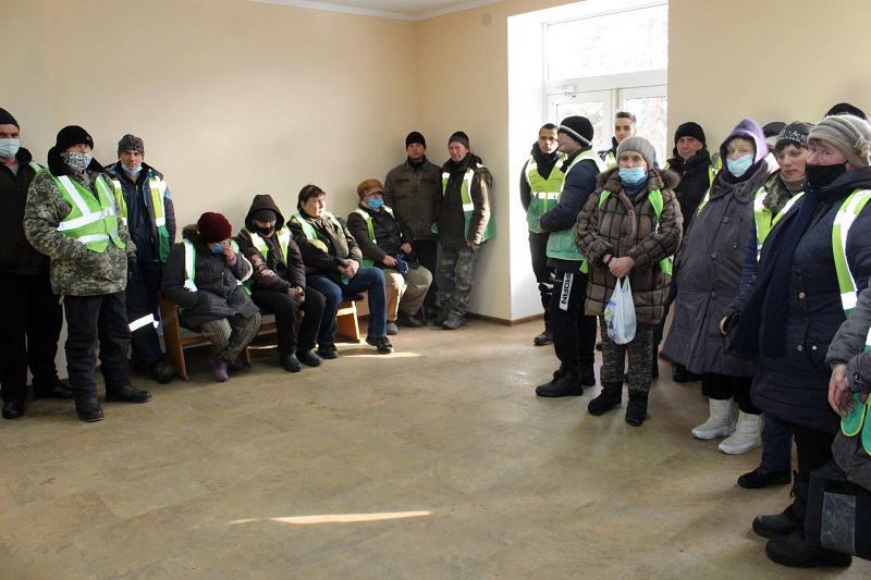 За самоотверженный труд по снегу: в Белгороде-Днестровском отблагодарили дворников