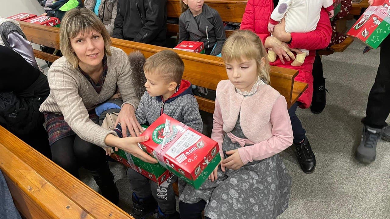 Александр Дубовой посетил с традиционными рождественскими подарками воспитанников специнтерната в Белгород-Днестровском и маленьких жителей Татарбунар