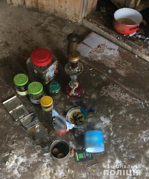 Жители Болградского района попались на незаконном хранении оружия и наркотиков