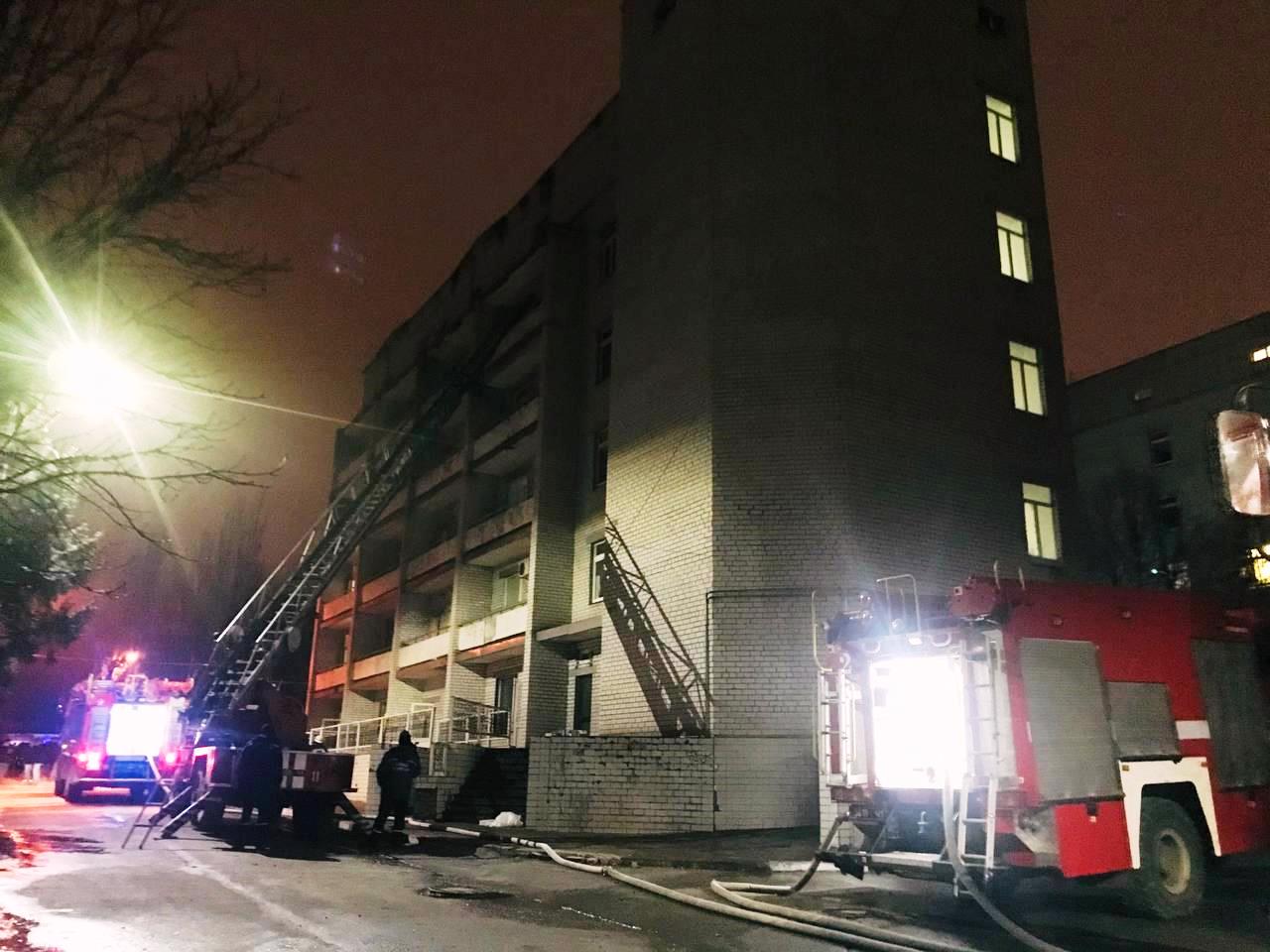 При пожаре в реанимации больницы в Запорожье погибли 4 человека. На место ЧП вылетел глава Минздрава Степанов