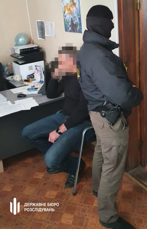 В Одесской области чиновник Госпродпотребслужбы предлагал за взятку "закрыть глаза" на работу ресторана в карантин