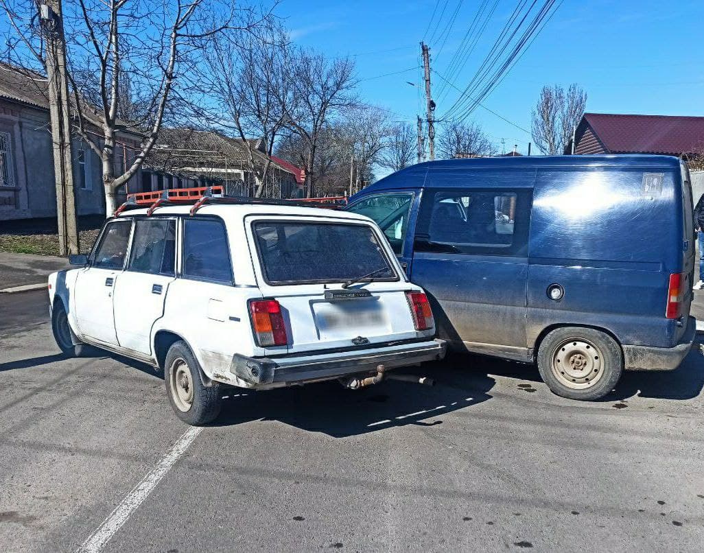 В Измаиле иномарка не поделила перекрёсток с "четвёркой"