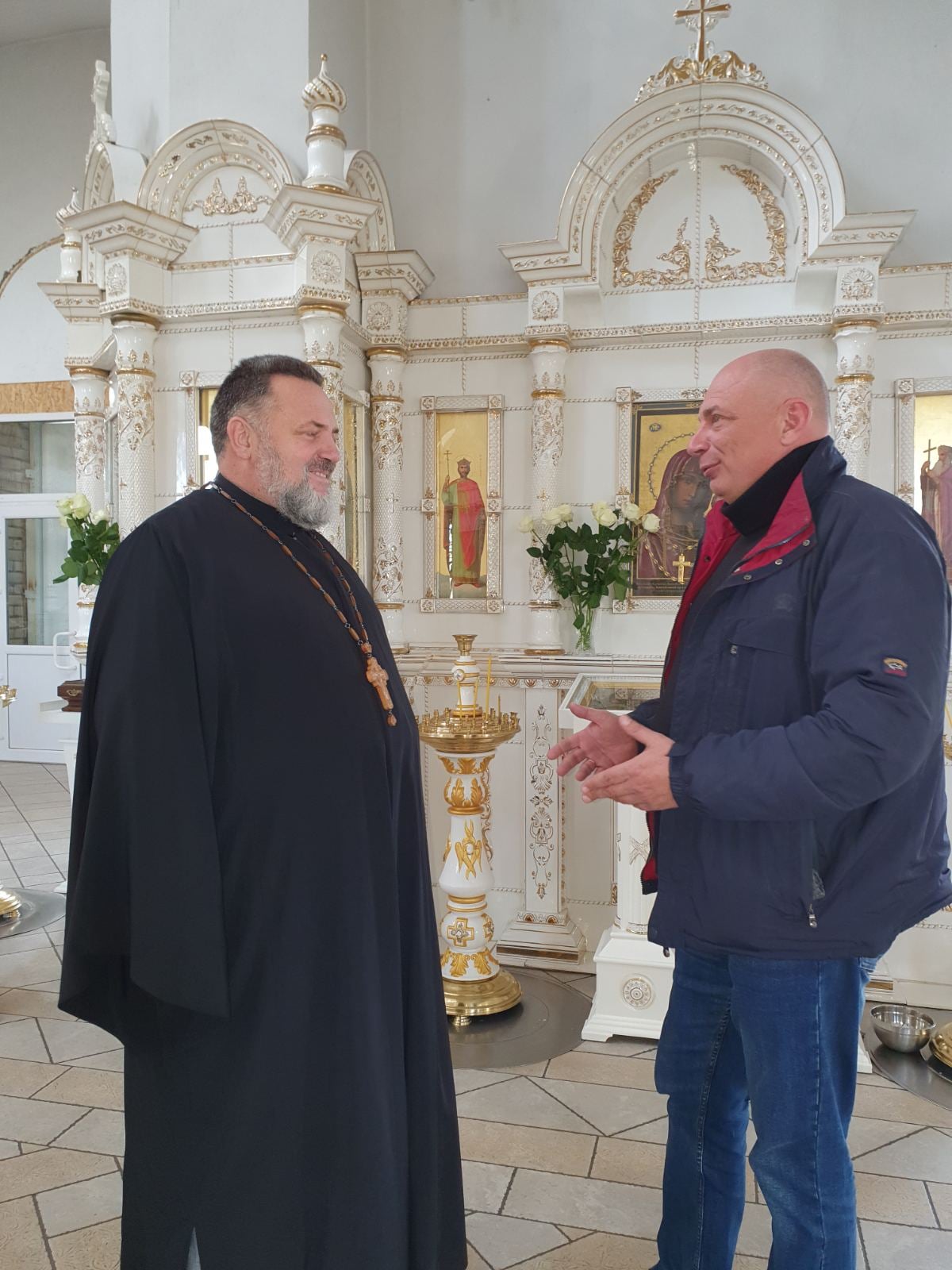 В храм по одному, не целовать кресты и не ходить по гостям: Госпродпотребслужба Одесской области