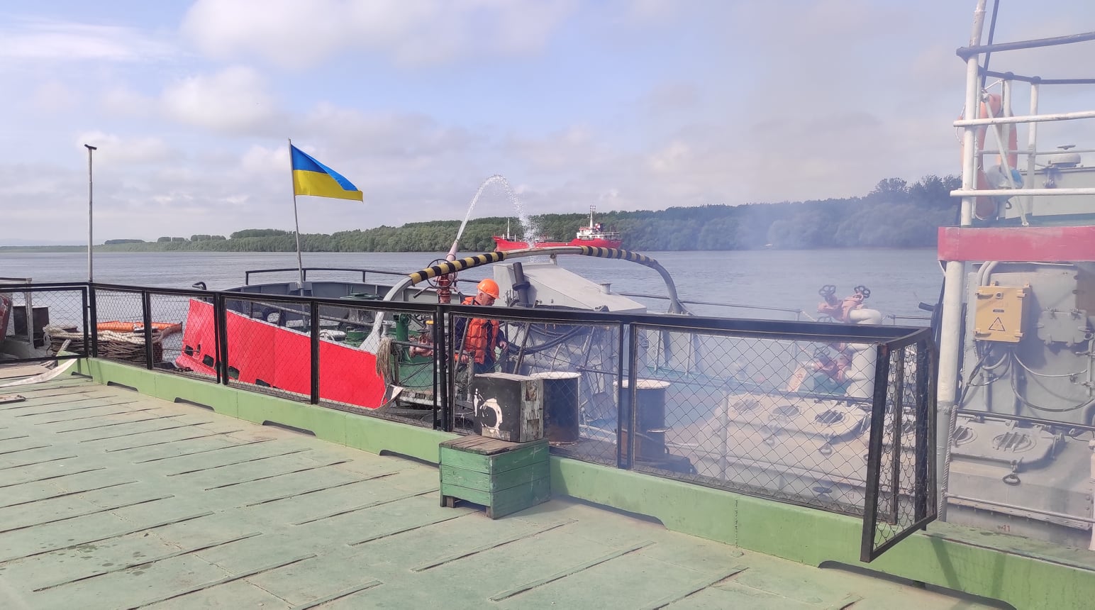 Возгорание контейнера и разлив топлива в Дунай: в порту Рени провели учения