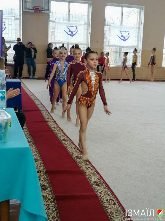 Измаильские гимнастки завоевали "золото" и "серебро" на турнире.