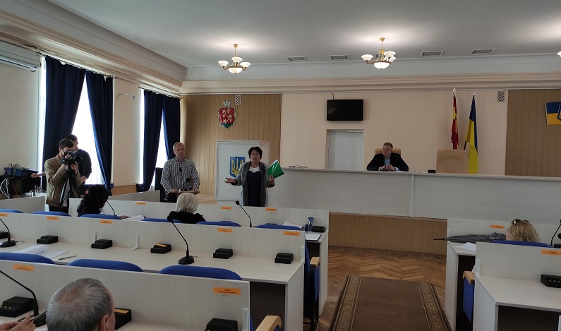 В Белгороде-Днестровском выбрали двух новых Почетных граждан города: не обошлось без скандалов