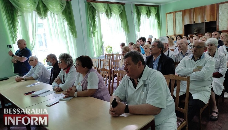 Борис Тодуров провел прием пациентов и поделился опытом с аккерманскими коллегами.