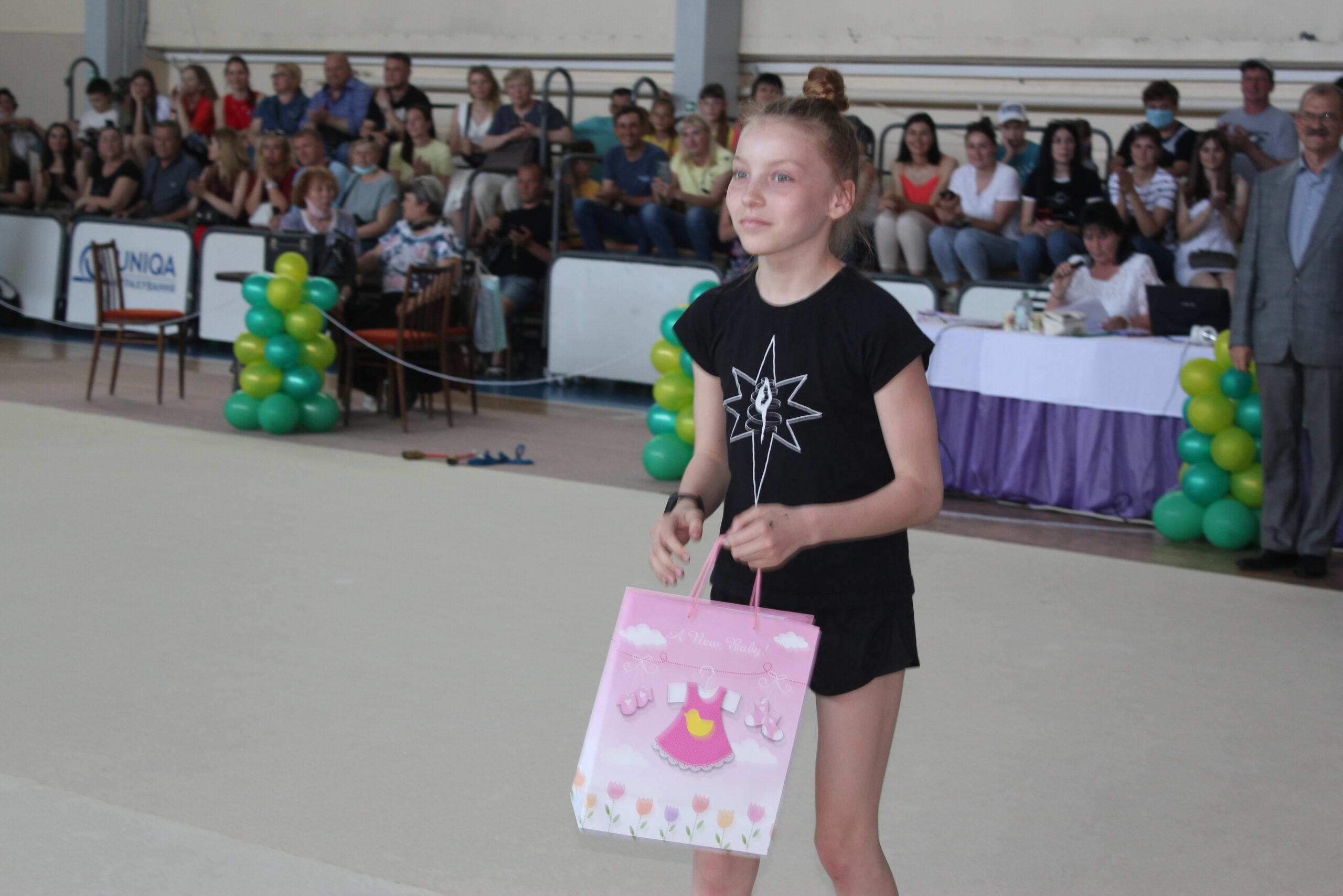 В Измаиле стартовал турнир по художественной гимнастике, на который приехали и участники из ближнего зарубежья
