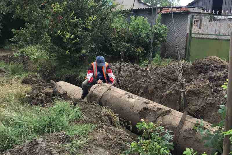 Килийское коммунальное предприятие усилило прочистку ливнестоков после подтопления города