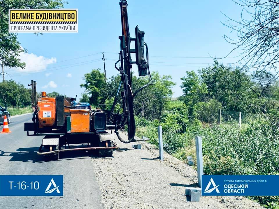 Облавтодор заканчивает ремонтные работы на дорогах к курортам Белгород-Днестровского района.