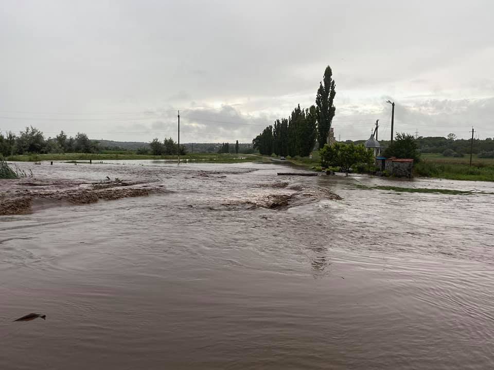 Разрушительный ливень обрушился на Болградский район: затоплены улицы и дома