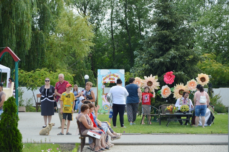 Бессарабская "клубничная столица" Украины отгуляла 126-й День рождения