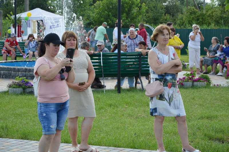 Бессарабская "клубничная столица" Украины отгуляла 126-й День рождения