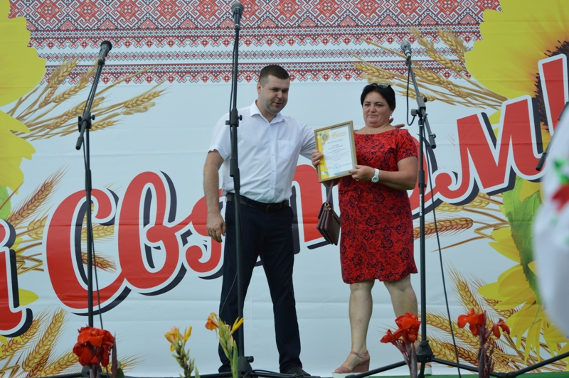 Бессарабская "клубничная столица" Украины отгуляла 126-й День рождения