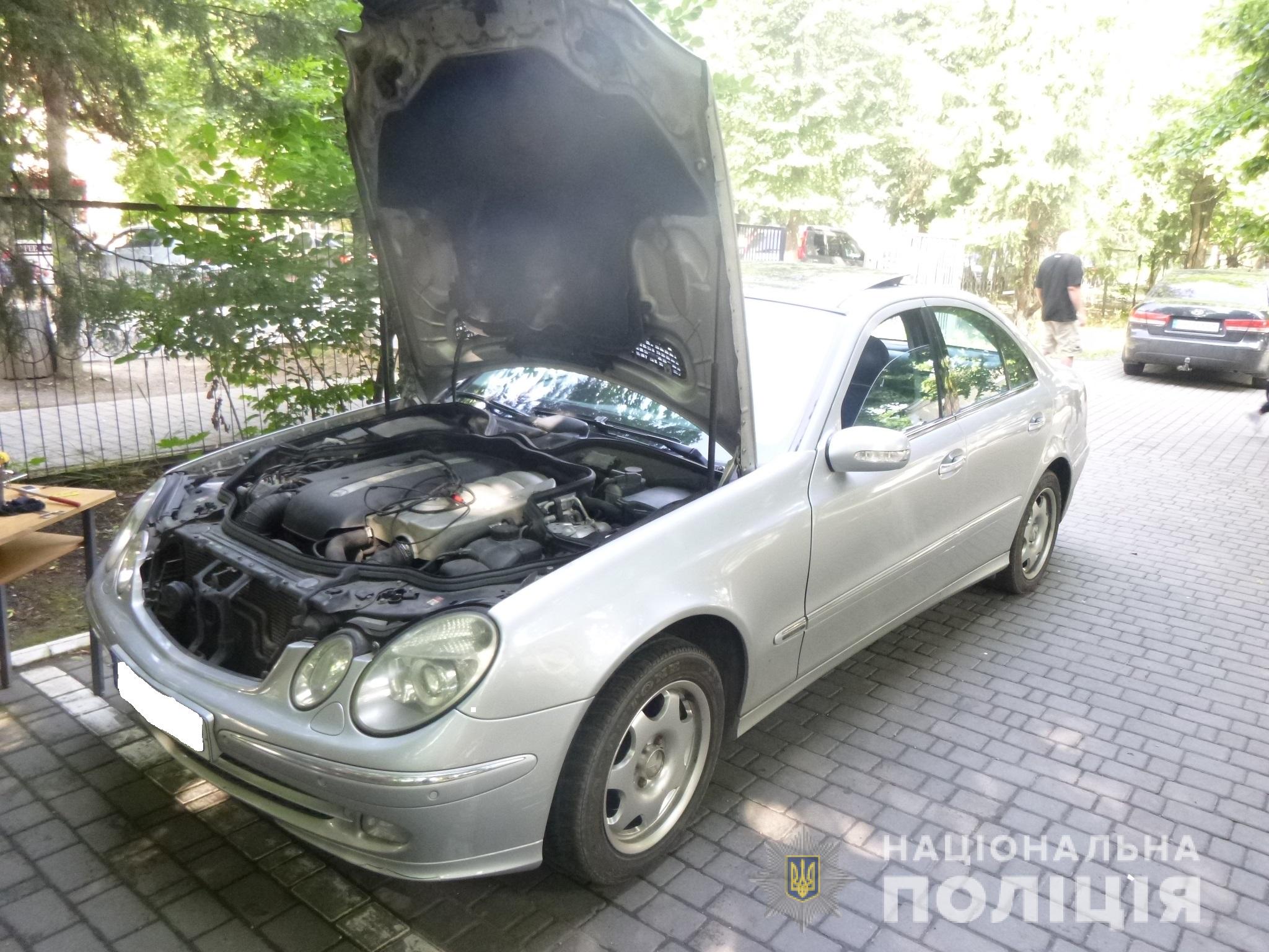 Житель Одесской области купил за границей угнанный Mercedes, который искал "Интерпол"