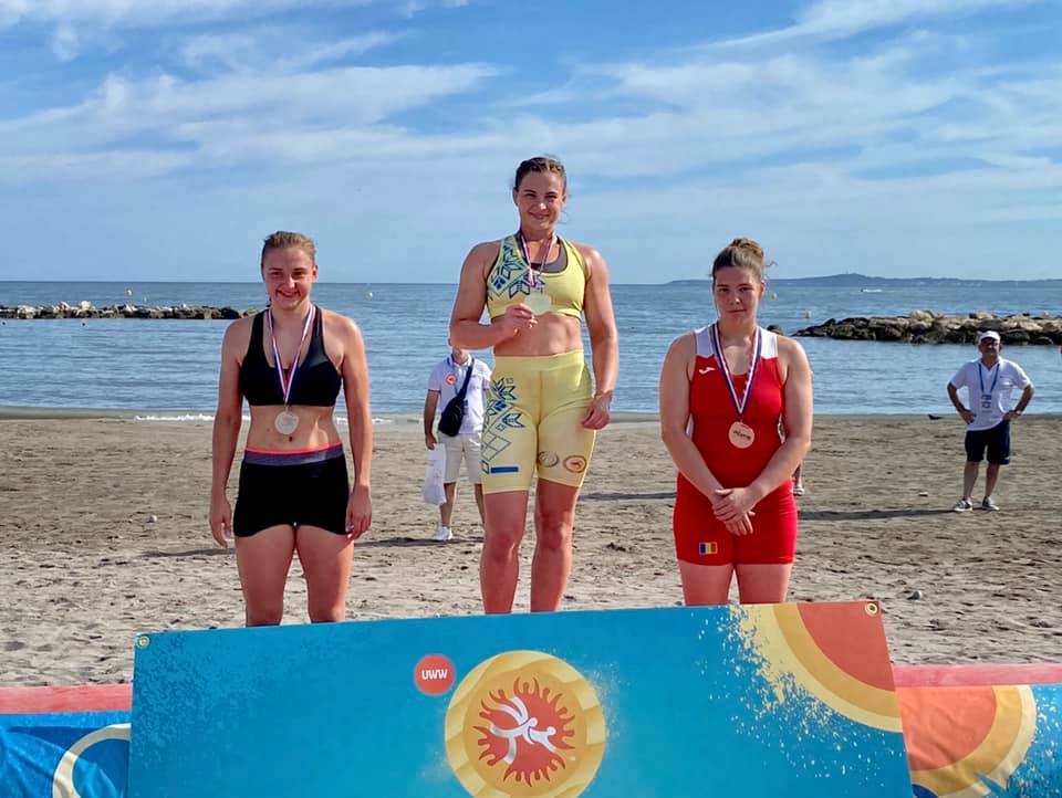 Уроженец Болградского района взял "серебро" на Мировой серии по пляжной борьбе во Франции