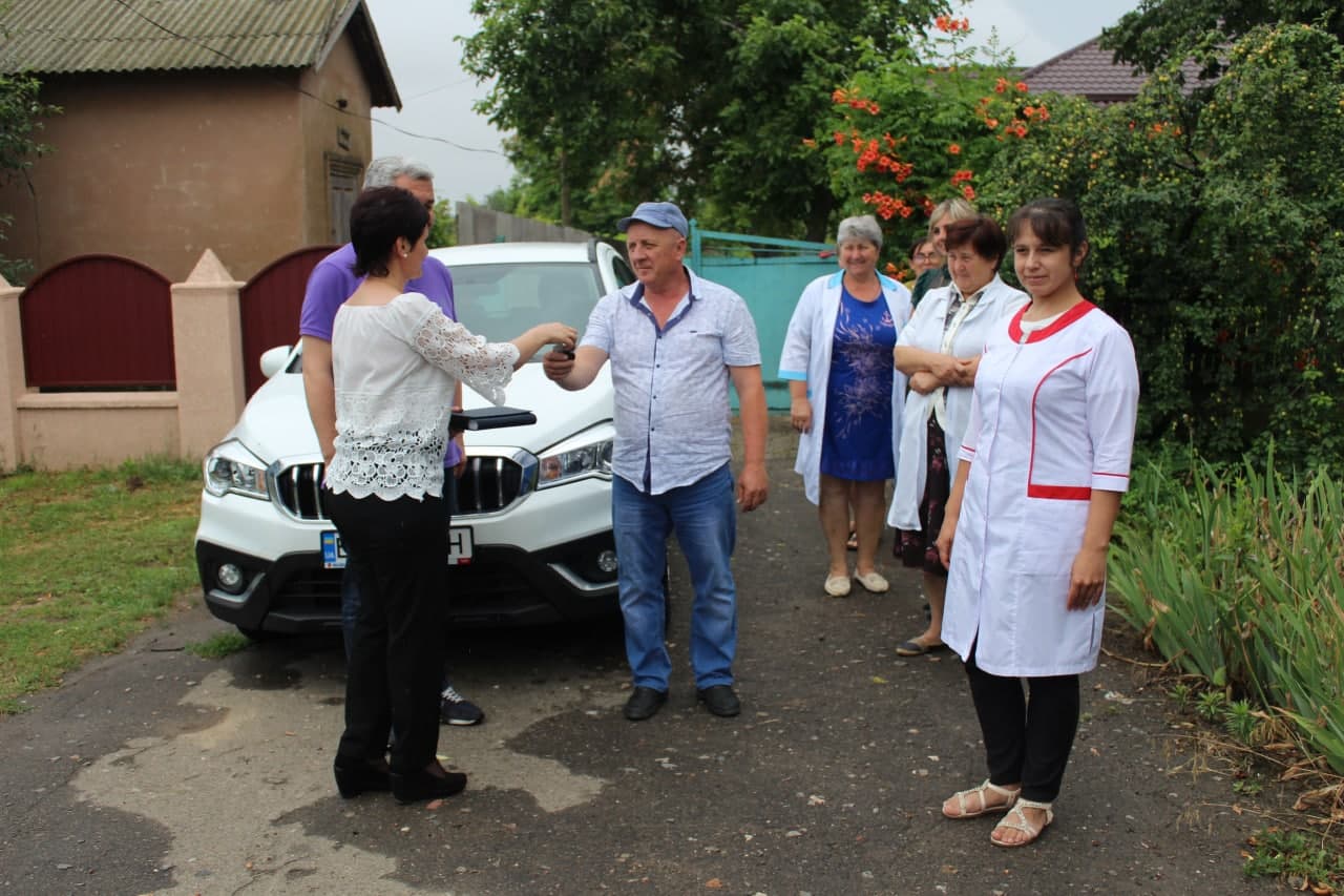 Сельские амбулатории Сафьяновской громады обзавелись новыми внедорожниками
