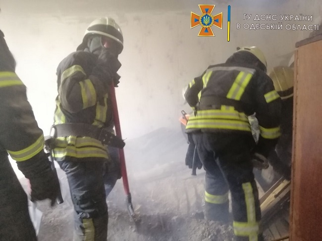 Обрушения домов в Одессе продолжаются: под завалами нашли тело погибшей хозяйки квартиры