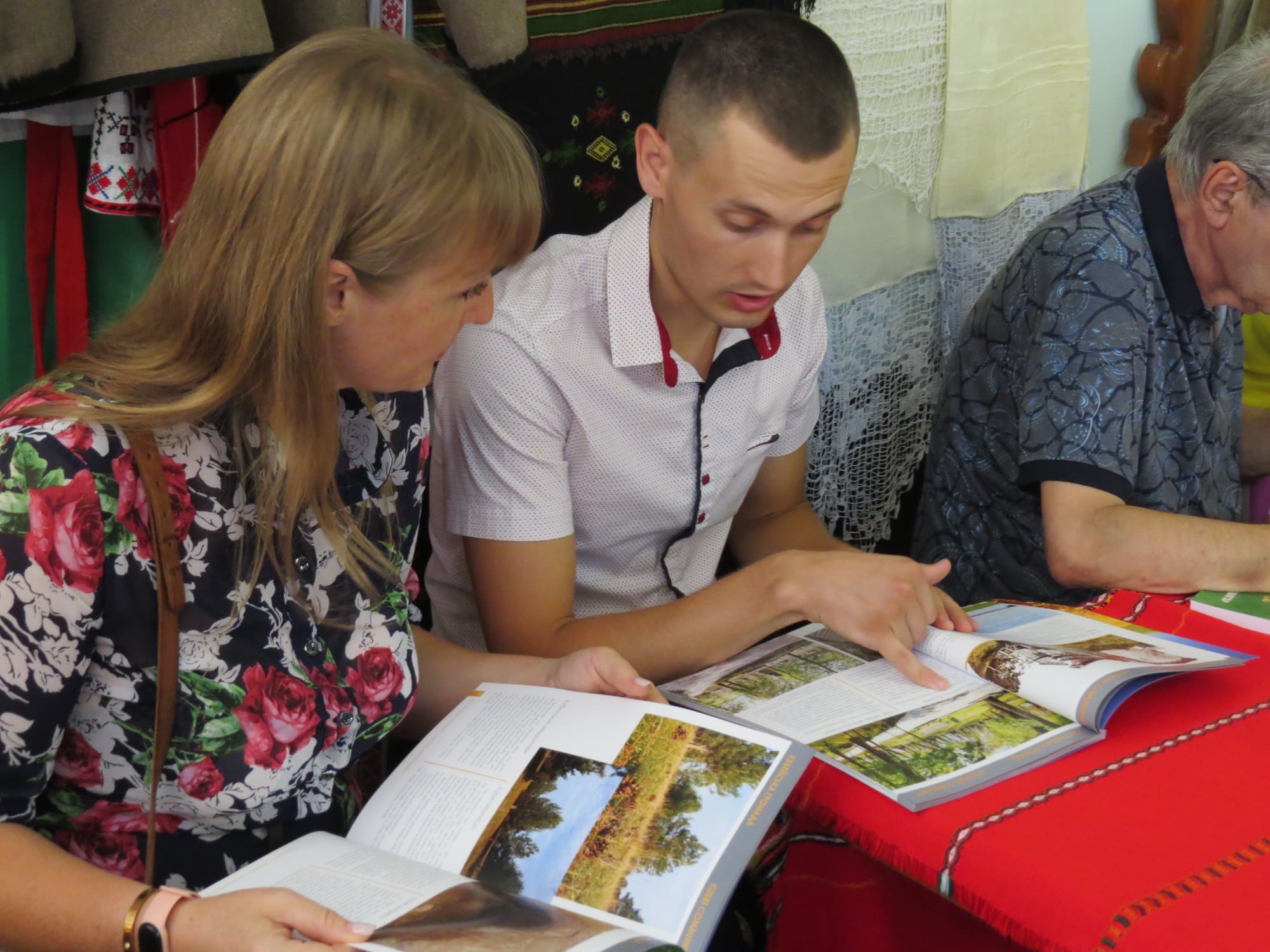 В Болграде презентовали книгу-путеводитель по району с ключевыми туристическими локациями